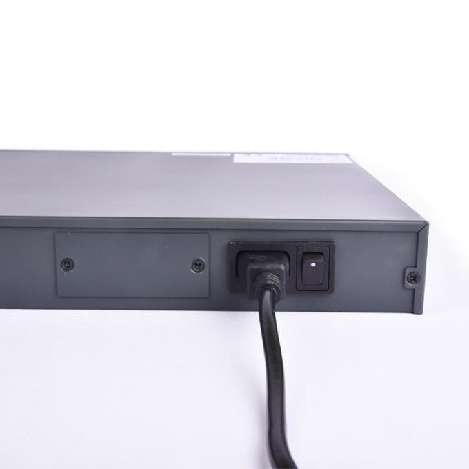 FTTH 4 Pon OLT Rack Epon معدات الخط البصري الطرفية OLT
